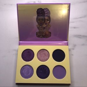 ⭐️2/$20.Juvia’s Place the Violets palette